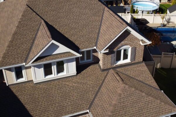 FIELDFAIR.00_00_28_14.Still009