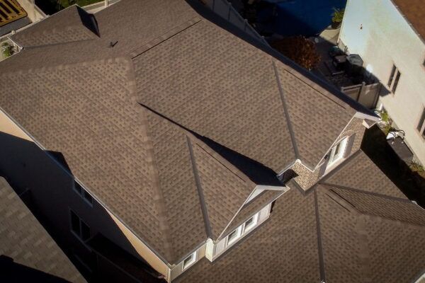 FIELDFAIR.00_00_36_10.Still015 FIELDFAIR.00_00_36_10.Still015