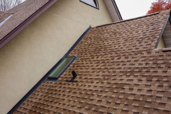 HELENA.00_00_31_10.Still016