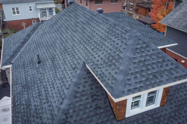 HAMPTON.00_00_30_16.Still029